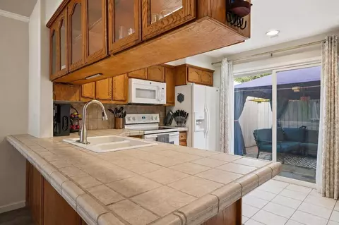 Kitchen - 447 Ridgeway Ct, Spring Valley, CA 91977 photo 3 of 5