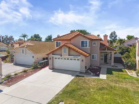 39701 Kilkare Cir, Murrieta, CA 92562