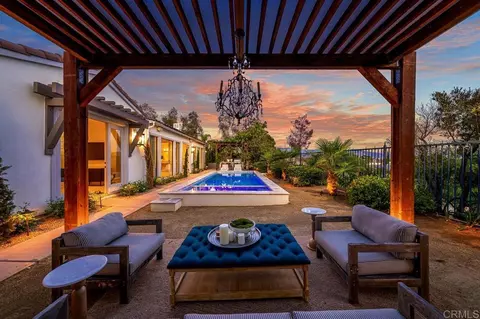 1052 Mountain Ash Ave, Chula Vista, CA 91914