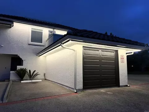 320 Grapevine Rd #108, Vista, CA 92083