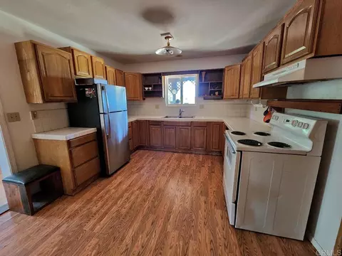 Kitchen - 2341 Pinezanita Ln, Julian, CA 92036 photo 1 of 1