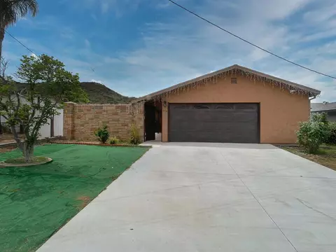 9104 Northcote Rd, Santee, CA 92071