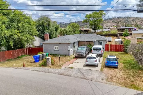 9747 Lakeview Rd, Lakeside, CA 92040