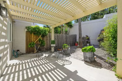 Exterior - 821 Del Mar Downs Rd #D, Solana Beach, CA 92075 photo 2 of 8