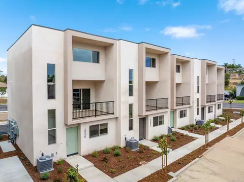 2244 Calle Chanate, San Diego, CA 92139