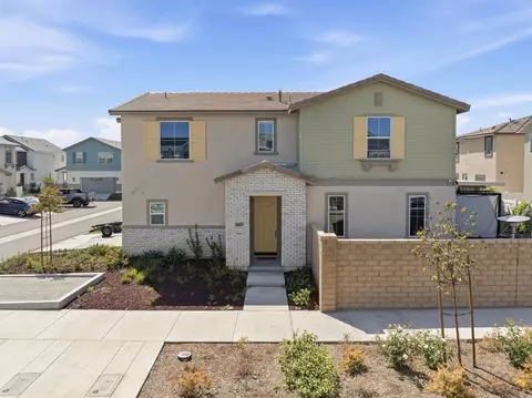 30201 Sunset Pier Dr, Menifee, CA 92584