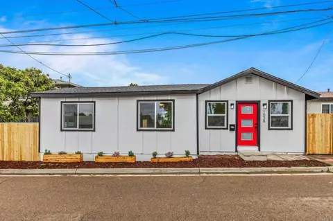 1038 Delaware St, Imperial Beach, CA 91932