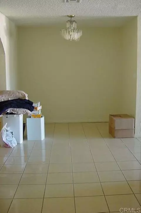 Living - 162 E Oneida St, Chula Vista, CA 91911 photo 1 of 1
