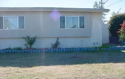 Exterior - 162 E Oneida St, Chula Vista, CA 91911 photo 2 of 2