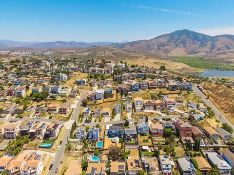View/Area - 1114 Coronado Ave, Spring Valley, CA 91977 photo 11 of 12