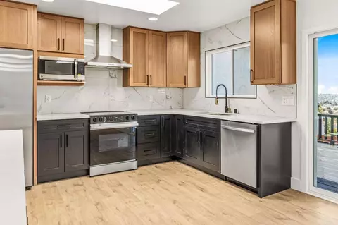 Kitchen - 1114 Coronado Ave, Spring Valley, CA 91977 photo 4 of 6