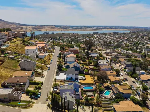 View/Area - 1114 Coronado Ave, Spring Valley, CA 91977 photo 8 of 12