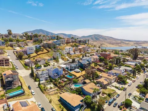View/Area - 1114 Coronado Ave, Spring Valley, CA 91977 photo 10 of 12