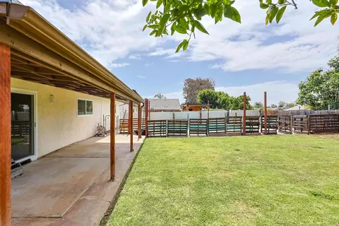 Exterior - 1127 Paula Way, Escondido, CA 92027 photo 5 of 15