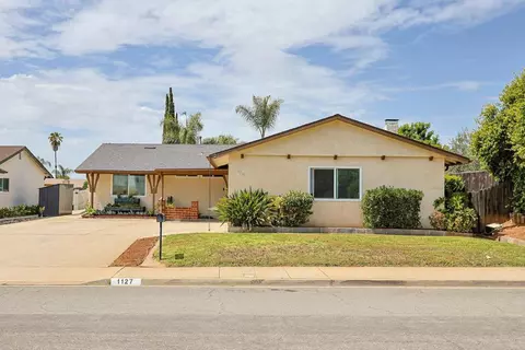 Exterior - 1127 Paula Way, Escondido, CA 92027 photo 3 of 15