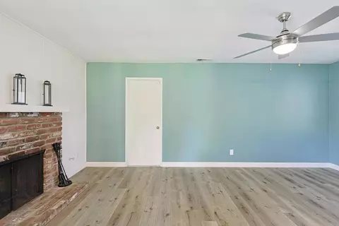 Living - 1127 Paula Way, Escondido, CA 92027 photo 4 of 4