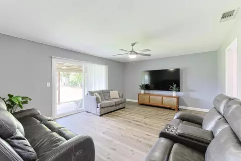 Living - 1127 Paula Way, Escondido, CA 92027 photo 1 of 4