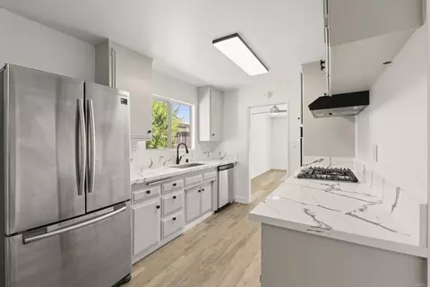 8243 Blue Lake Dr, San Diego, CA 92119