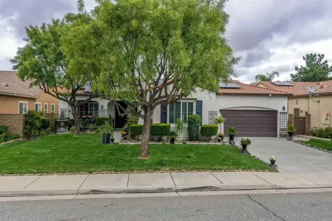 29310 Falling Water Dr, Menifee, CA 92585