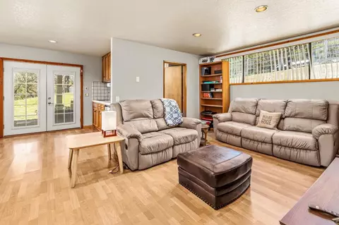 Living - 17901 Lyons Valley Rd, Jamul, CA 91935 photo 5 of 5