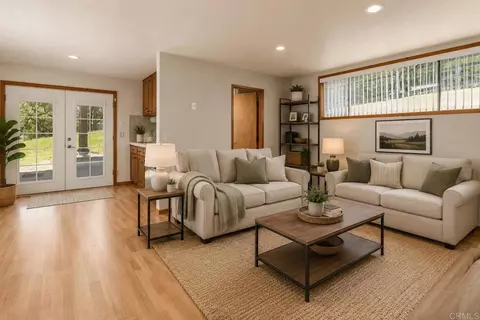 Living - 17901 Lyons Valley Rd, Jamul, CA 91935 photo 4 of 5