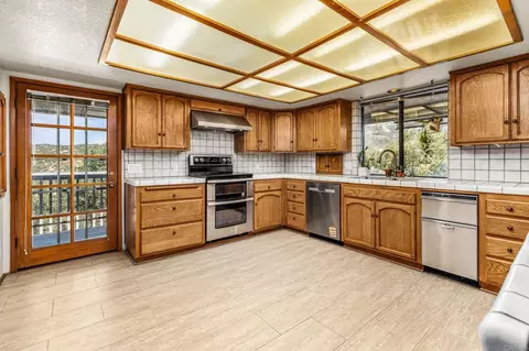 Kitchen - 17901 Lyons Valley Rd, Jamul, CA 91935 photo 1 of 2