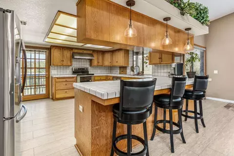 Kitchen - 17901 Lyons Valley Rd, Jamul, CA 91935 photo 2 of 2