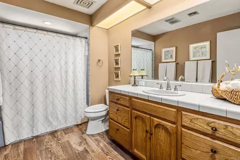 Bath - 17901 Lyons Valley Rd, Jamul, CA 91935 photo 1 of 1