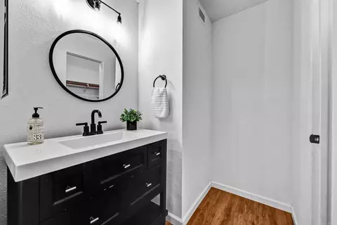 Bath - 760 Encinitas Blvd #101, Encinitas, CA 92024 photo 1 of 2