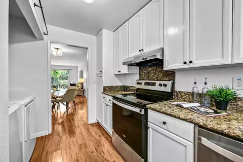 760 Encinitas Blvd #101, Encinitas, CA 92024