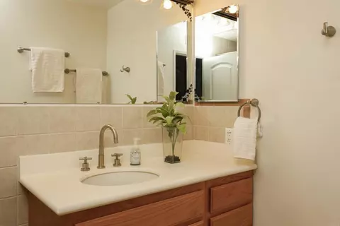 Bath - 10661 King Phillip, Santee, CA 92071 photo 3 of 4