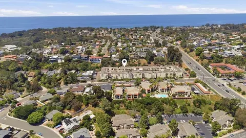 View/Area - 13754 Mango Dr #315, Del Mar, CA 92014 photo 5 of 7