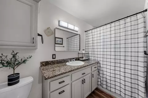 Bath - 800 N Mollison Ave #46, El Cajon, CA 92021 photo 1 of 1