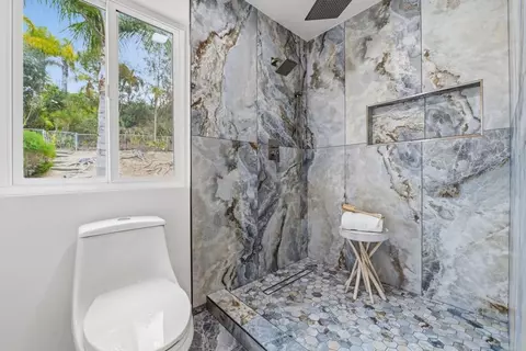 Bath - 5240 Jack Pine Ct, Oceanside, CA 92056 photo 3 of 4