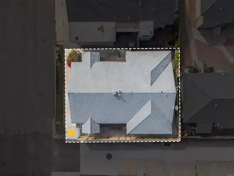 2520 L St, San Diego, CA 92102