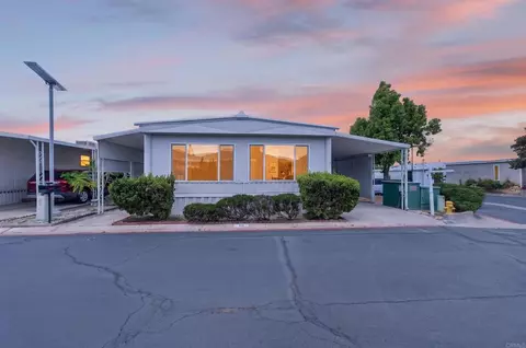 8301 Mission Gorge Rd #64, Santee, CA 92071