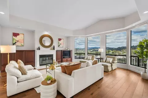 943 Dennstedt Pl, El Cajon, CA 92020