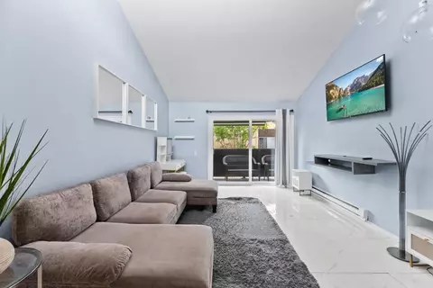3456 Castle Glen Dr #273, San Diego, CA 92123