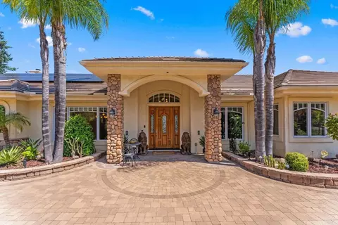 28820 Willow Park Rd, Escondido, CA 92026