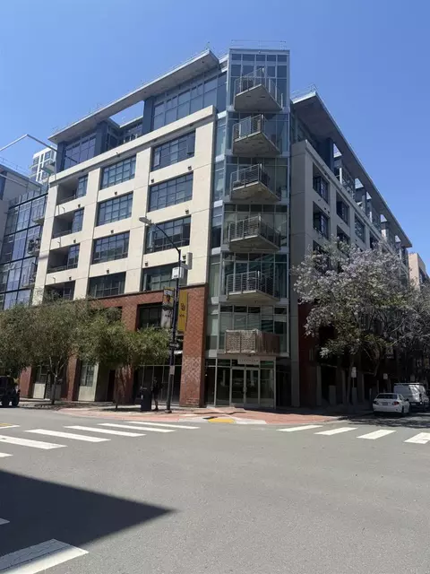 1050 Island Ave #513, San Diego, CA 92101
