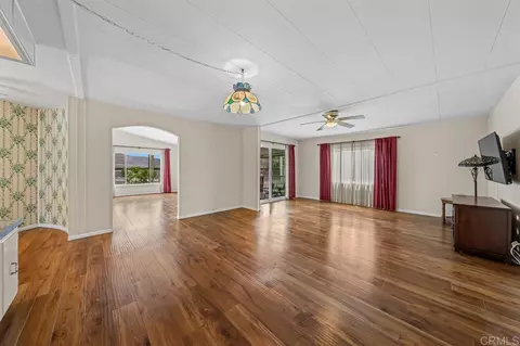 275 S Worthington St #5, Spring Valley, CA 91977