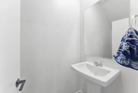 Bath - 35172 Rangpur Ln, Fallbrook, CA 92028 photo 1 of 8