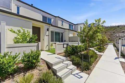 Exterior - 35172 Rangpur Ln, Fallbrook, CA 92028 photo 4 of 7