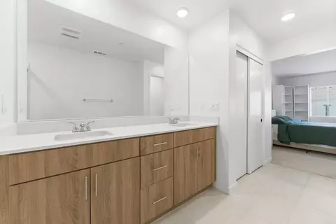 Bath - 35172 Rangpur Ln, Fallbrook, CA 92028 photo 5 of 8