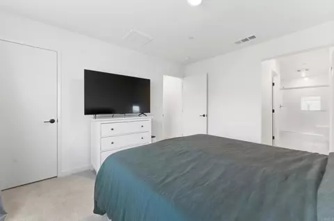 Bedroom - 35172 Rangpur Ln, Fallbrook, CA 92028 photo 4 of 7