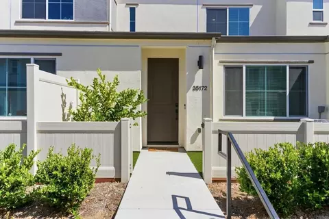 Exterior - 35172 Rangpur Ln, Fallbrook, CA 92028 photo 1 of 7