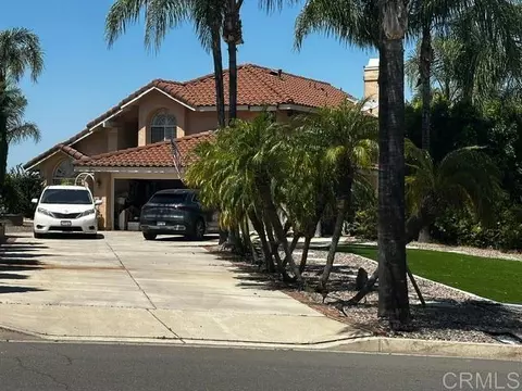 10791 Orchard View Ln, Riverside, CA 92503
