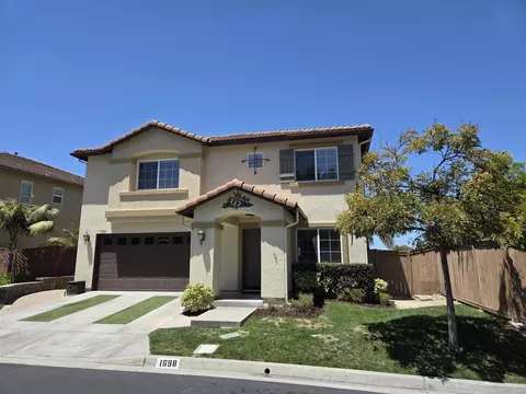 1688 Via Hacienda Ct, San Marcos, CA 92069