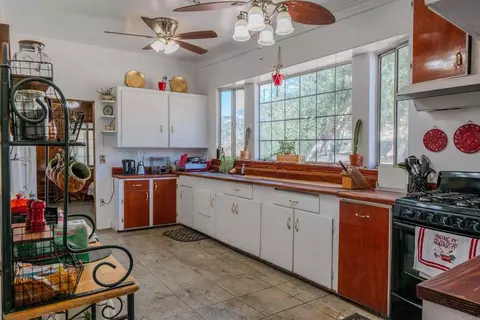 45500 Lewis Valley Rd, Hemet, CA 92544