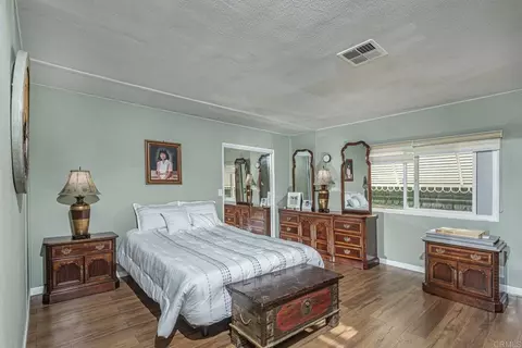 275 S Worthington St #SPC 52, Spring Valley, CA 91977 photo 16